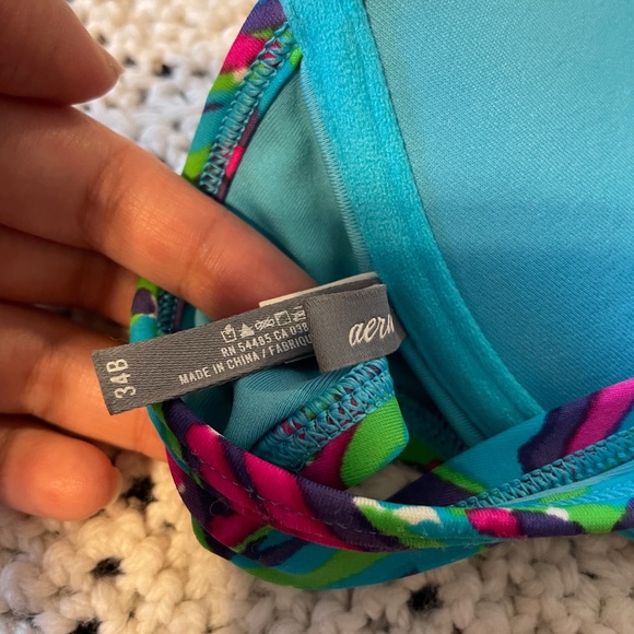Aerie Swim Ikat Pattern Underwire Bikini Swimsuit Top (34B) - Picture 3 of 3